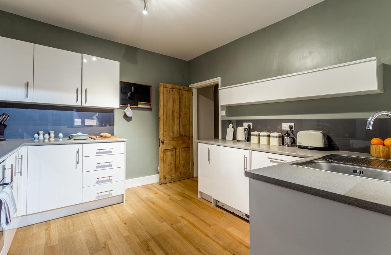 The Modern Classic - Contemporary & Elegant 3Bdr Home Cambridge  Bagian luar foto