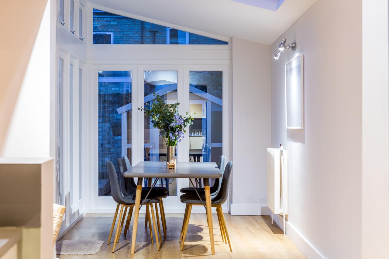 The Modern Classic - Contemporary & Elegant 3Bdr Home Cambridge  Bagian luar foto